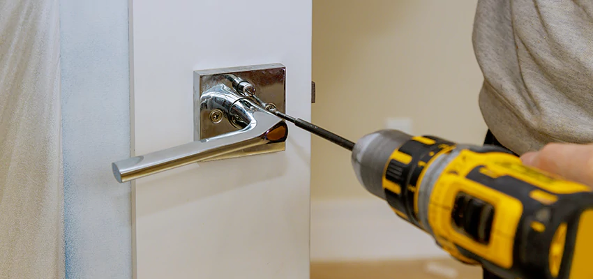 After-hours Locksmith  For Lock Troubleshooting in Riverside, California